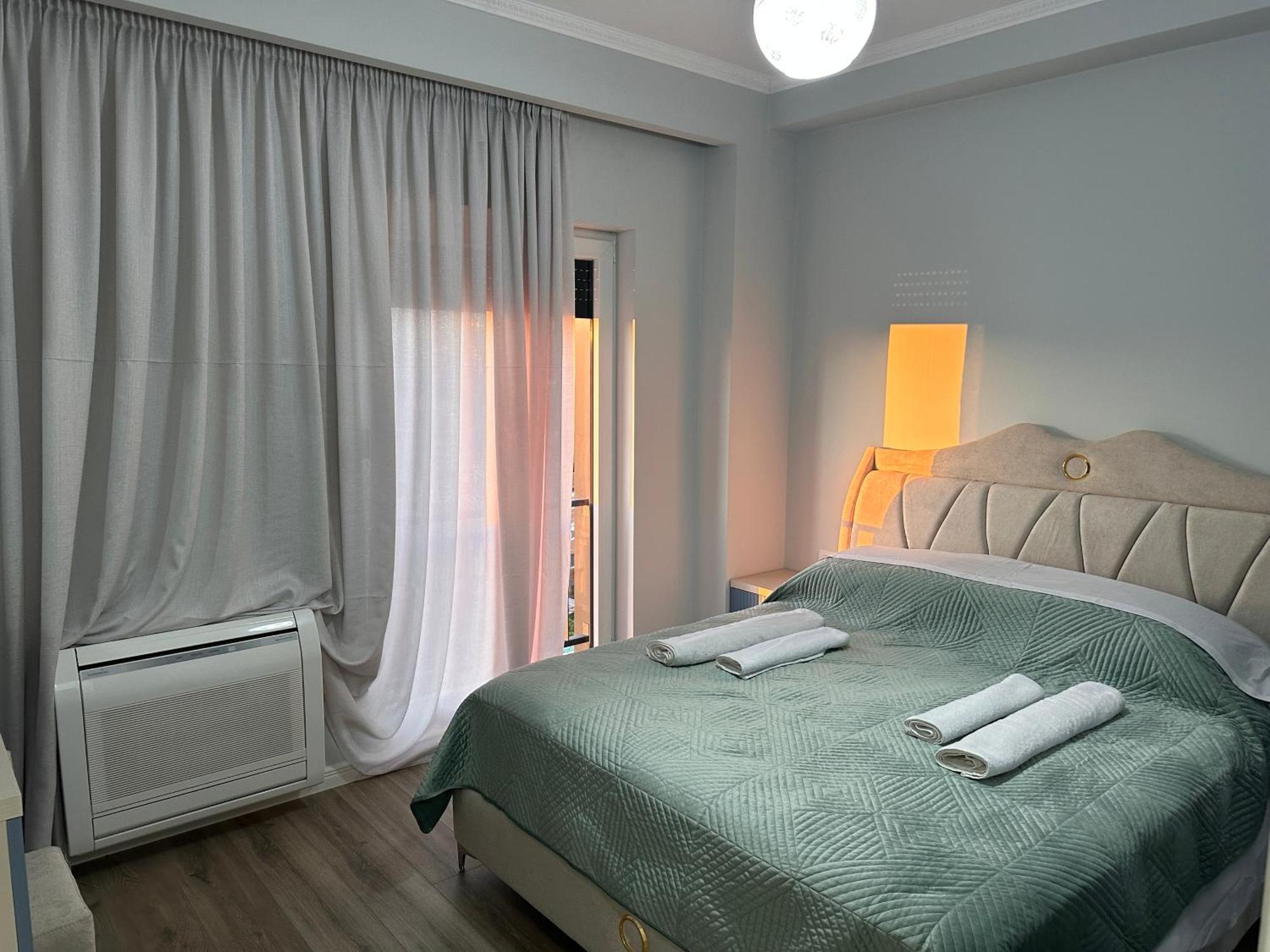 Spacious 2-Bedroom Apartment Near Center Tirana Extérieur photo